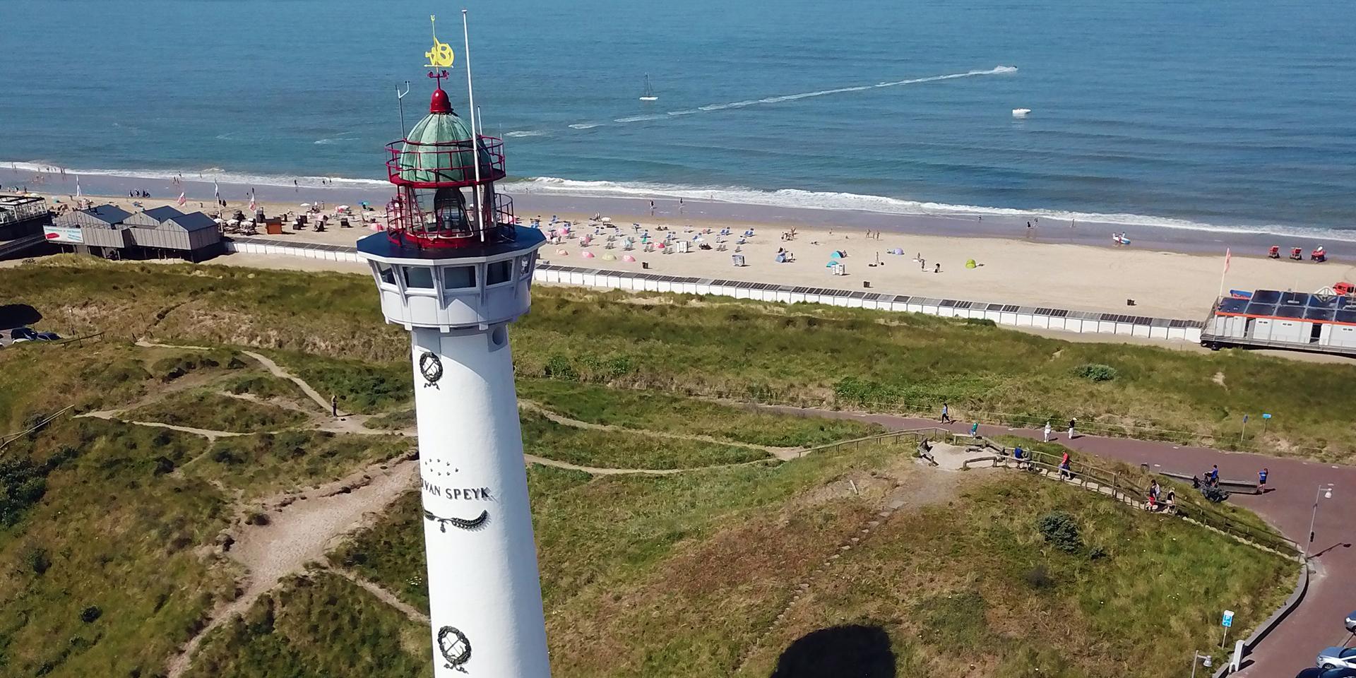 Leuchtturm Van Speijk mit Blick auf Strand und Meer